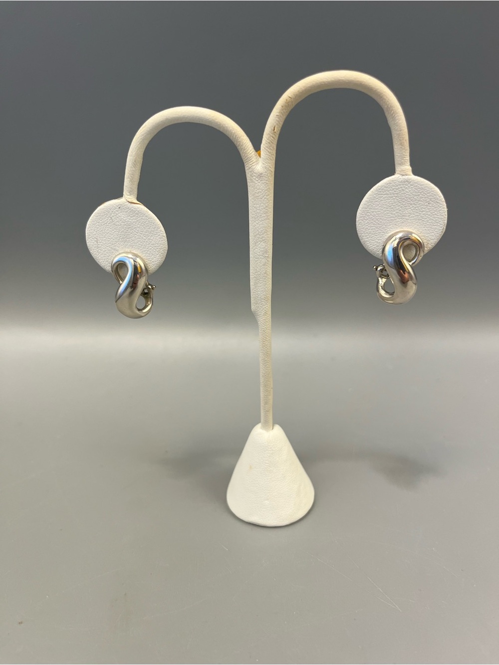 Authentic Tiffany & Co Sterling Silver Infinity Figure 8 Leverback 925  Earrings